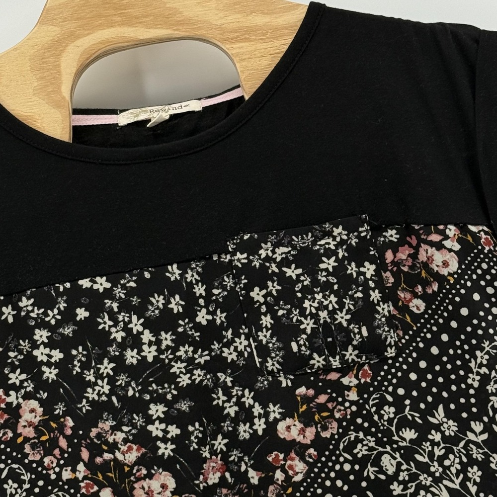 Floral Patchwork Top Shirt Medium Black Boho Casual Lightweight Cap Sleeve